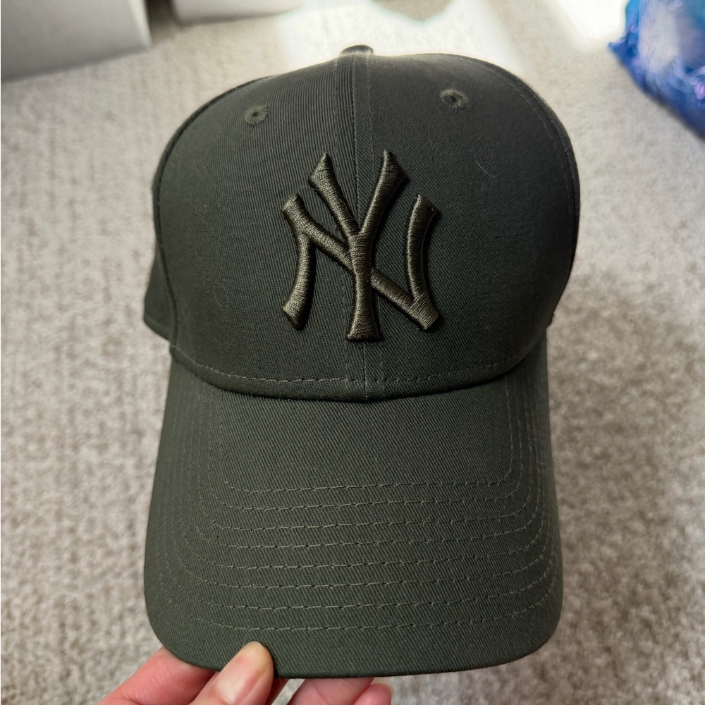 New Era Dark Green NY Yankee Cap
